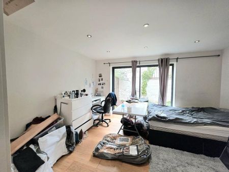 4 bedroom terraced house to rent - Photo 2