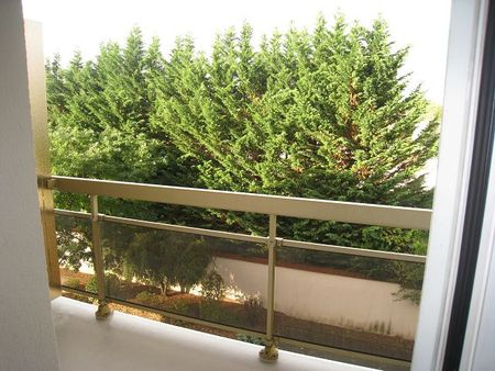 Location Appartement 1 pièce 22m² ORLEANS 45100 - Photo 5