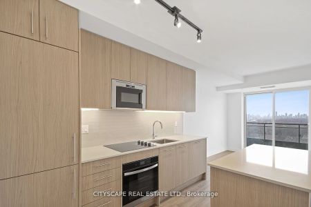 286 Main Street #1811 - Photo 2