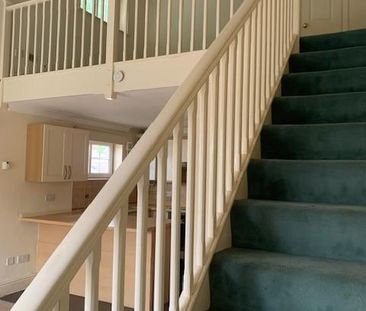 Michaelwood Close, Webheath - Photo 3