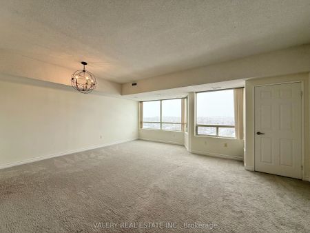 744 Wonderland Road #1201 - Photo 4