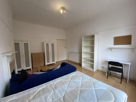 4 bedroom house share to rent - Photo 4