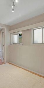 Ground floor unit in well maintained home in Cambie Village - Photo 4