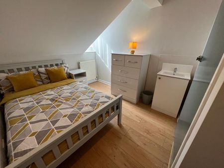 Camden Street, Room 8, All Bills Included, Belfast, BT9 6AU - Photo 5