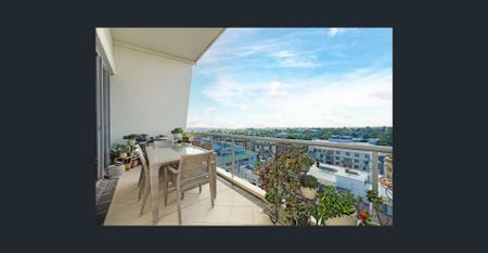 Penthouse-Style Living with Panoramic Views and Premium Amenities - Photo 4