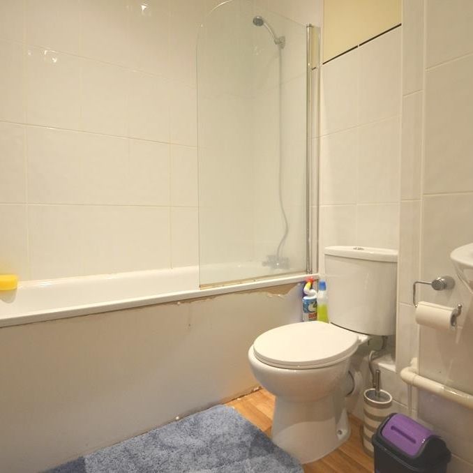 Cowley Road, Uxbridge, UB8 - Photo 1