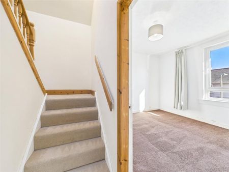 3 bedroom apartment to rent - Photo 3