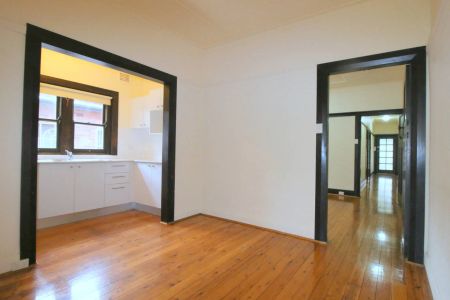 192 Sydney Street, Willoughby. - Photo 4