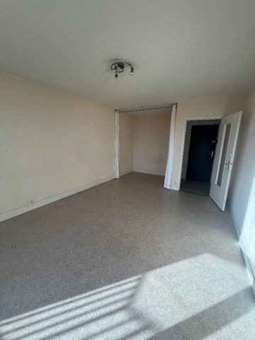 Location appartement 1 pièce, Orléans - Photo 2