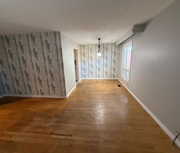 For Lease - 1380 Sarcee Street, Oshawa, Ontario - Photo 2