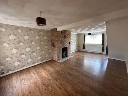 3 bedroom terraced house to rent - Photo 3