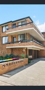 Beachside two bedroom apartment - Photo 3