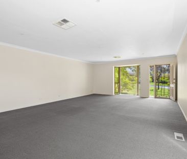 Low Maintenance Three Bedroom Home in Ballarat North - Photo 3