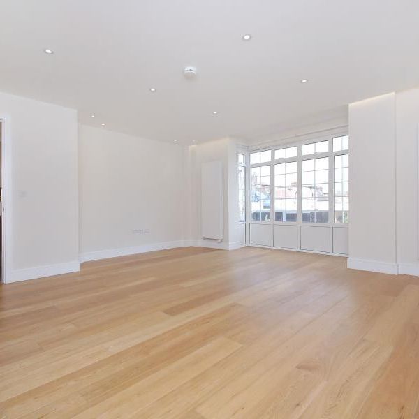 2 Bedroom Flat To Let - Photo 1