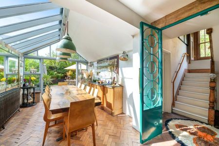 3 bedroom semi-detached house to rent - Photo 3