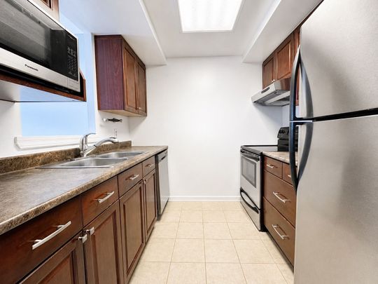 For Lease - 35 HOLLAND Avenue Unit# 907, Tunneys Pasture and Ottawa West, Ontario - Photo 1