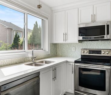 For Lease - 2218 Bluegrass Lane, Burlington, Ontario - Photo 5