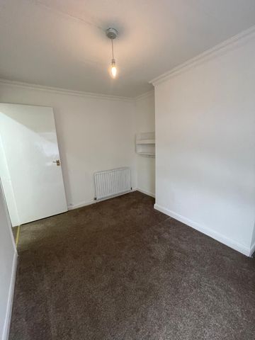 Two Bedroom Terraced House to Rent in West Croydon - Photo 3
