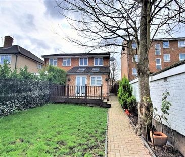 3 bedroom semi-detached house to rent - Photo 6