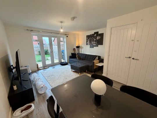 2 bedroom semi-detached house to rent - Photo 1