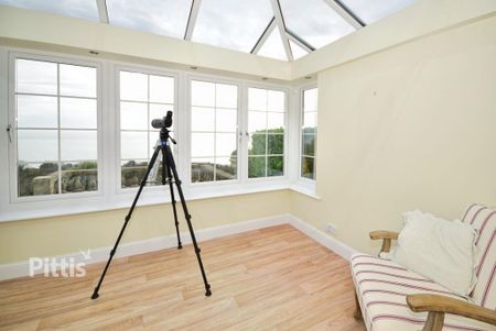 3 bedroom detached house to rent - Photo 3