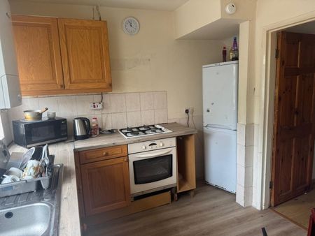 Room in a Shared House, Anslow Avenue, NG9 - Photo 3