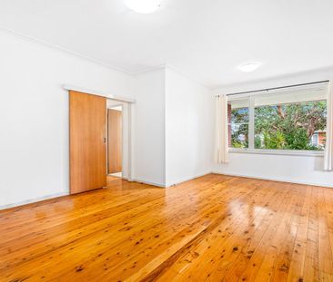 Light Filled Three Bedroom Villa In A Walk Everywhere Location - Photo 1