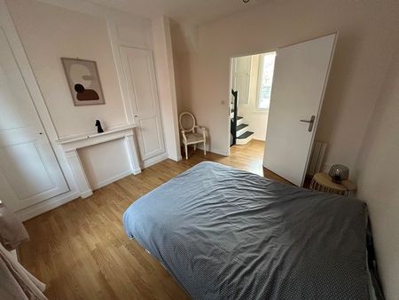 MAISON MEUBLÉE AVEC COURETTE - QUARTIER SAINT HONORÉ - Photo 2