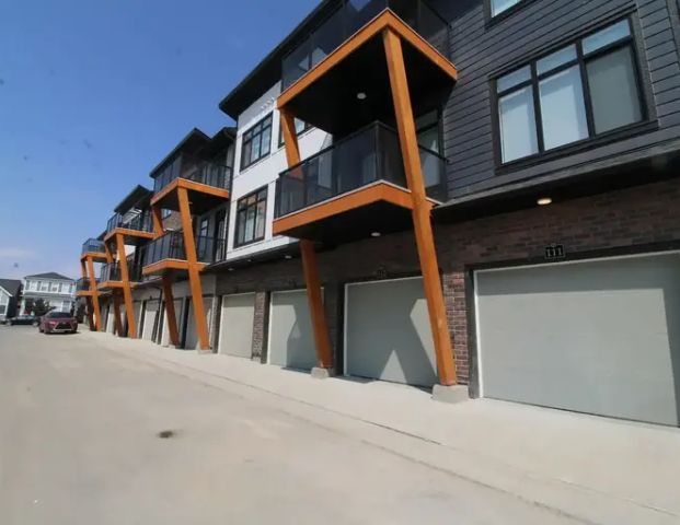 SETON- Brand new modern 3Br/2.5Bath TOWNHOUSE with Single Att. Garage | 562 Seton Circle Southeast, Calgary - Photo 1