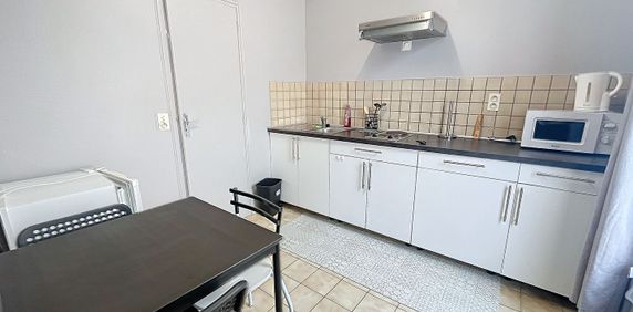 Appartement à louer - REIMS -RUE DE NICE - Photo 2