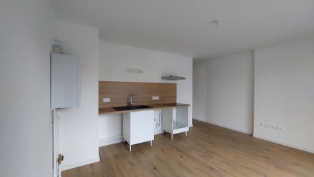 location Appartement T3 DE 59.11m² À DEVILLE LES ROUEN - Photo 2