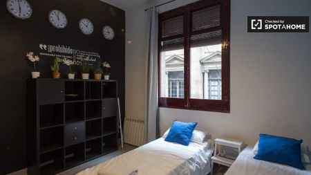 barcelona, Catalonia 08002 - Photo 4