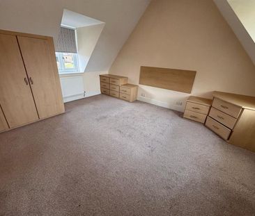 4 BED Semi-detached house To rent - Photo 6