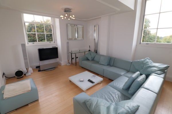 THORNDON HALL - INGRAVE, Property for rent - Photo 1