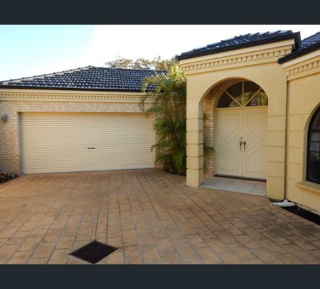 72A Reynolds Road, Mount Pleasant, WA 6153 - Photo 5