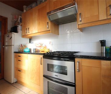 Eastmead Avenue, UB6, Greenford - Photo 5