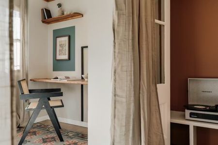 Carrer de la Diputació, Barcelona, Catalonia 08015 - Foto 5