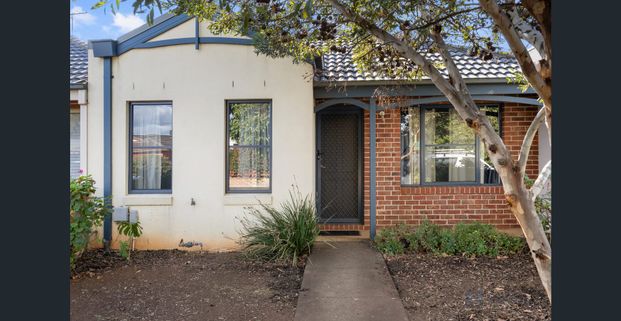 3 BEDROOM HOME, IN A GREAT LOCATION - Photo 1