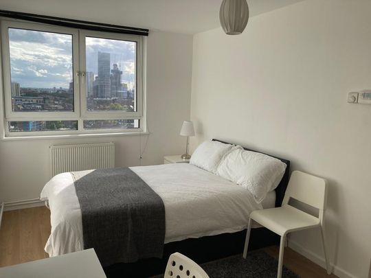 3 bedroom flat to rent - Photo 1