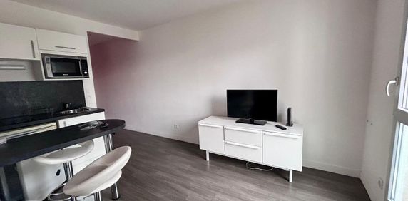 Location Appartement 1 pièce 26m² TOURS 37000 - Photo 2