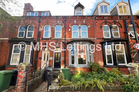 6 Regent Park Terrace, Leeds, LS6 2AX - Photo 2