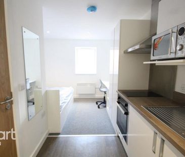 Studio to rent - Photo 5