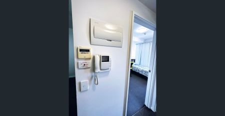 Ideal Urban Living – 2BR Fully Furnished Apartment in CBD’s East End. - Photo 5