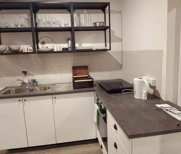 West Perth - Photo 4