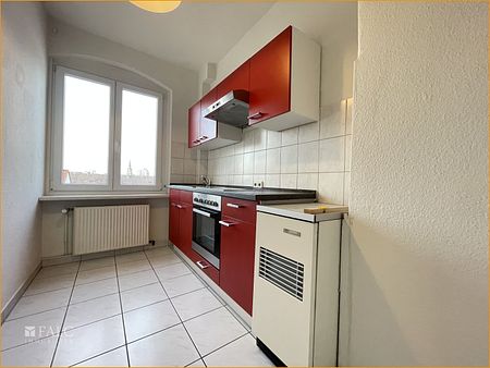 Sofort frei! Urbanes Wohnen in Fürth: Großzügige Dachgeschosswohnung zu vermieten! - Foto 4