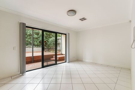 15/103 Bella Vista Drive, Bella Vista NSW 2153 - Townhouse For Rent | Domain - Photo 2