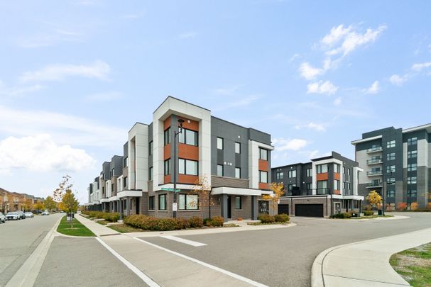 For Lease - 70 Huguenot Road, Oakville, Ontario - Photo 1