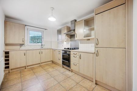 3 bedroom flat to rent - Photo 5