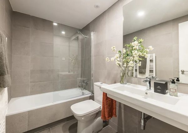 Calle de la Alfalfa, Madrid, Community of Madrid 28029