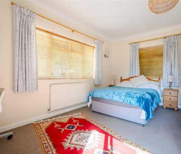 1 bedroom semi-detached bungalow to rent - Photo 2